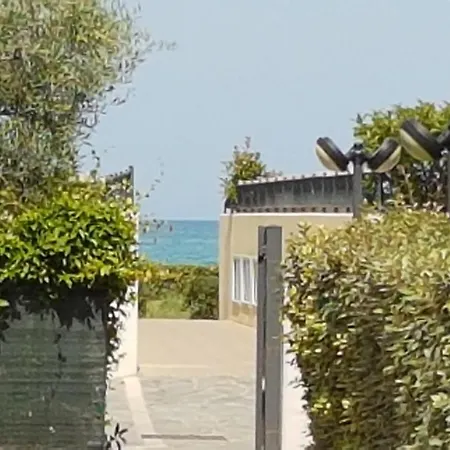 Residenze Makarska At Roseto Beach * Roseto Degli Abruzzi