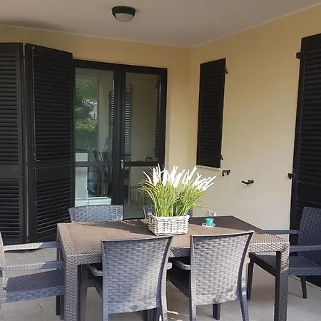 Residenze Makarska At Roseto Beach Apartment