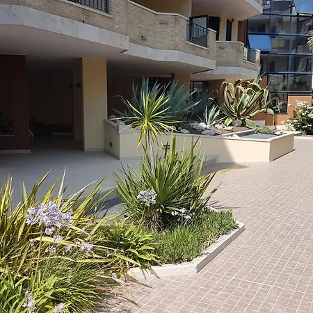 Residenze Makarska At Roseto Beach